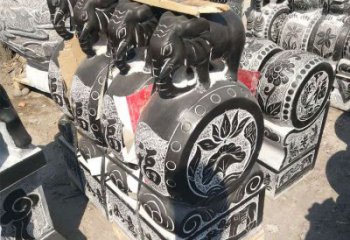 贵州艺术精品，凤凰雕塑门墩