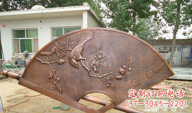 贵州喜鹊登梅扇子景观铜浮雕