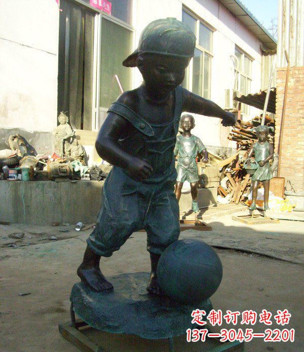 贵州小孩玩耍青铜人物铜雕