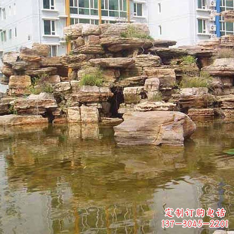 贵州小区庭院假山鱼池