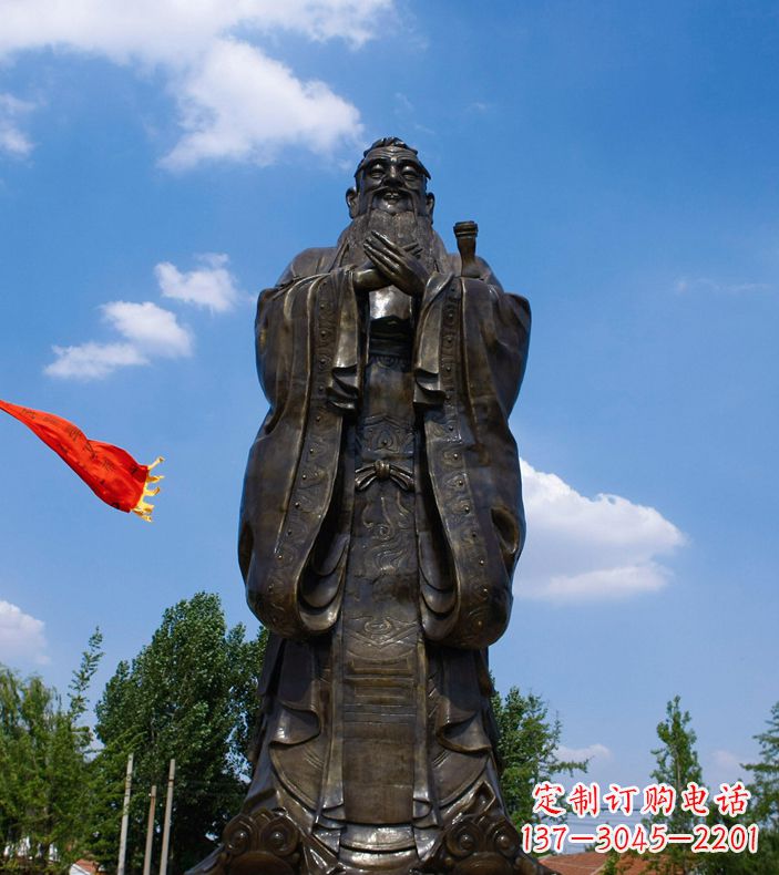 贵州校园里的孔子雕像