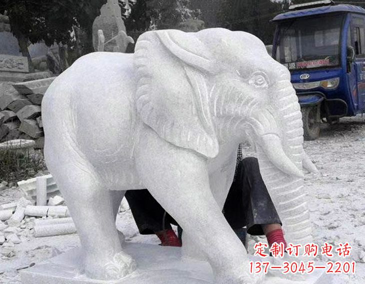 贵州写实大象石雕