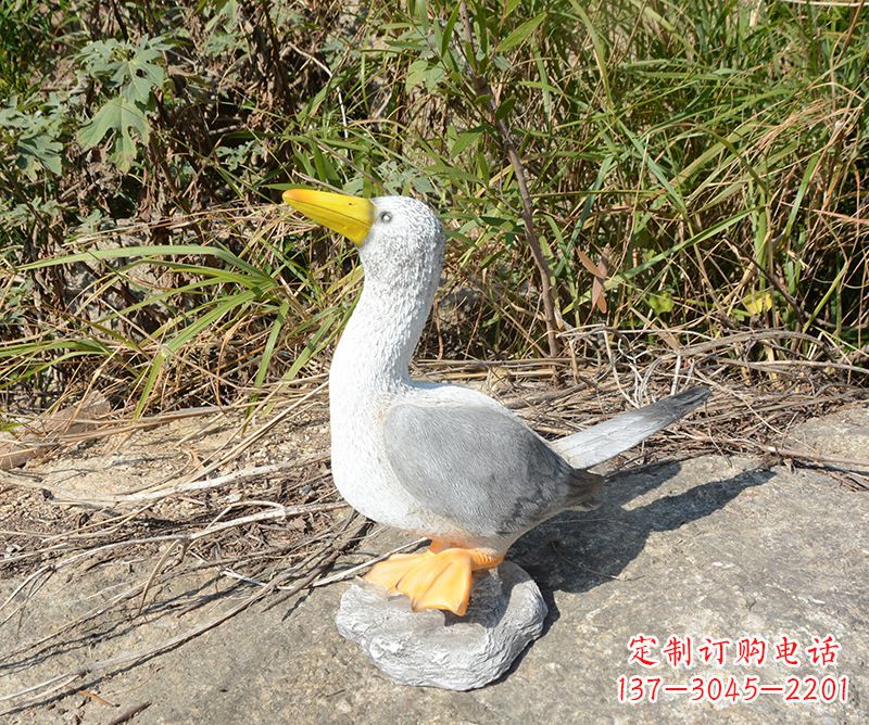 贵州学校雕塑和平鸽