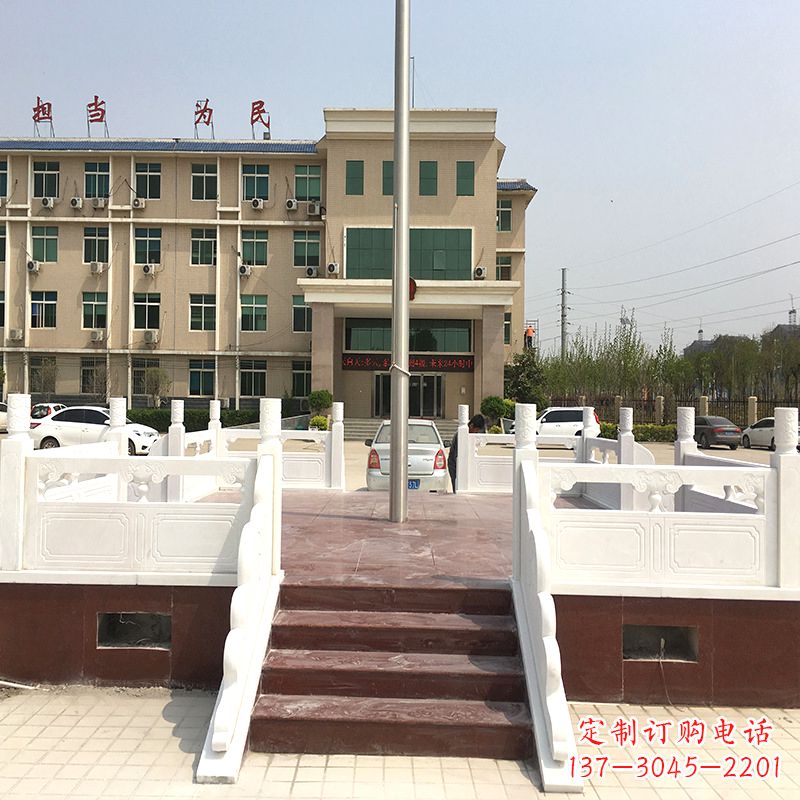 贵州学校广场石雕升旗台