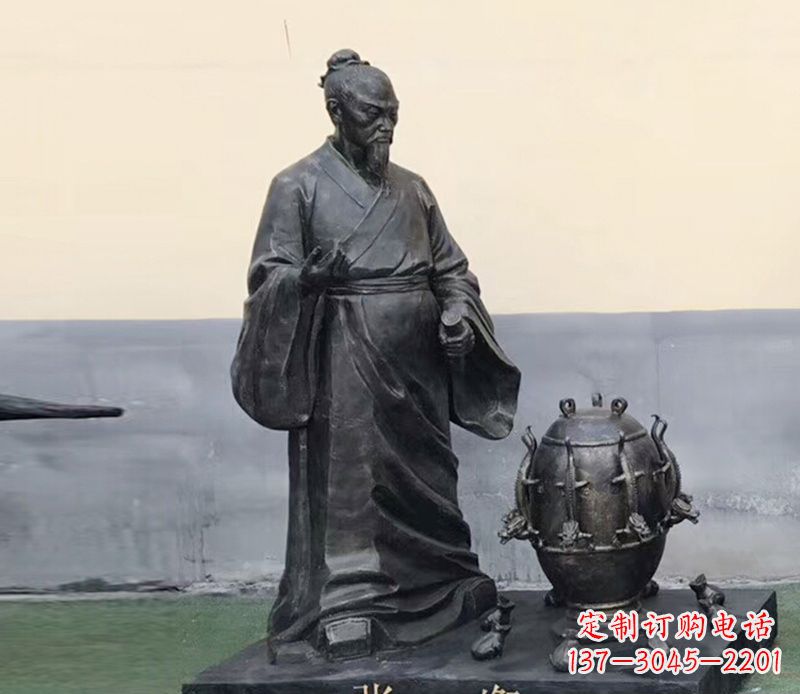 贵州学校张衡和地动仪铜雕