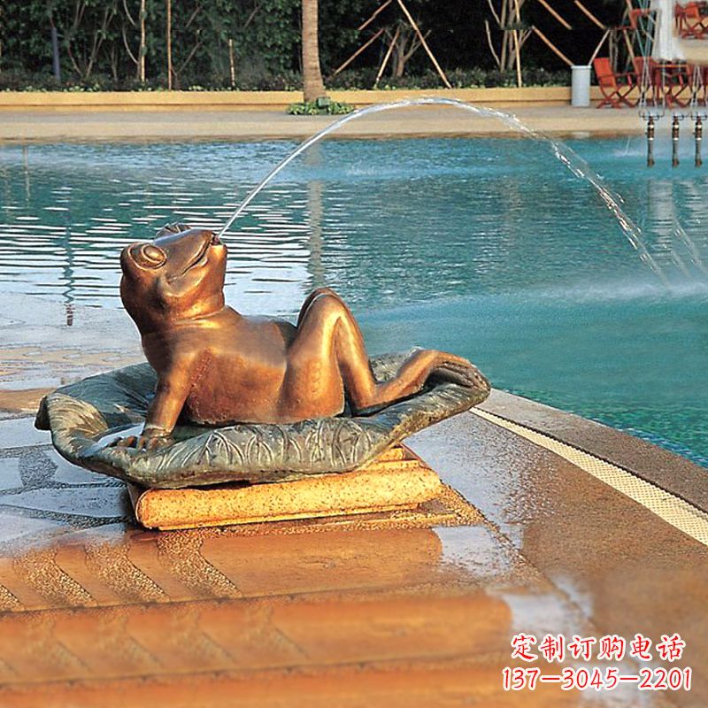 贵州园林水景池塘游泳馆喷水青蛙铜雕塑