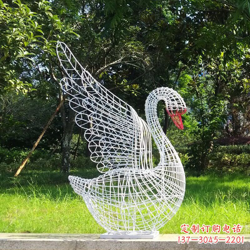 贵州展翅款网格天鹅雕塑(嘴部为实体)