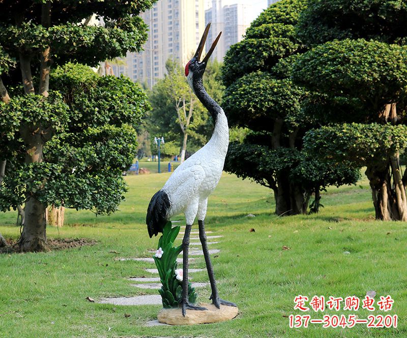 贵州站立仙鹤雕塑