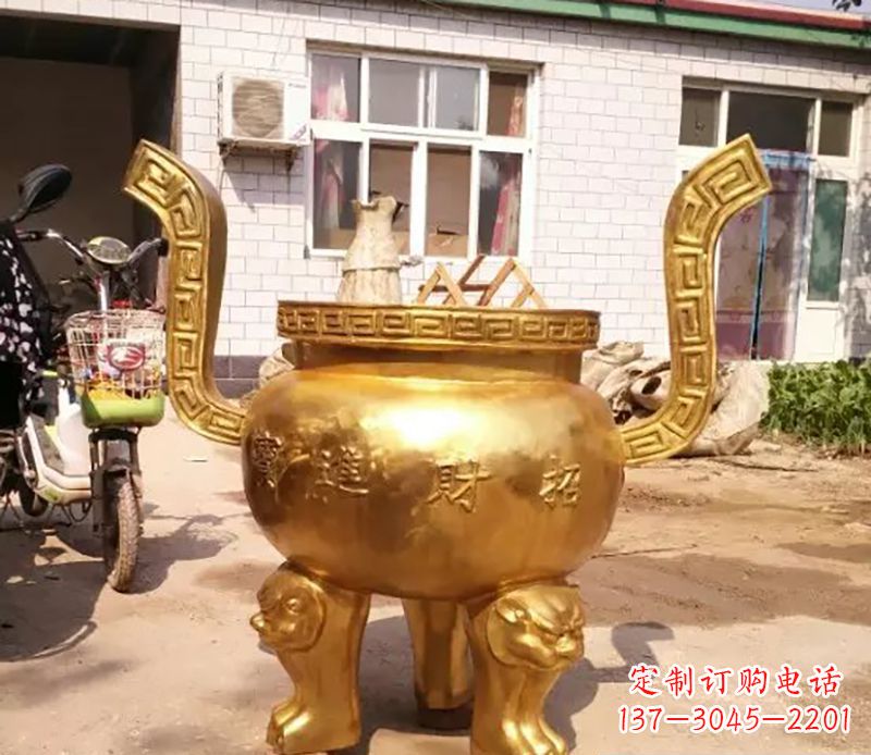 贵州招财进宝香炉铜雕