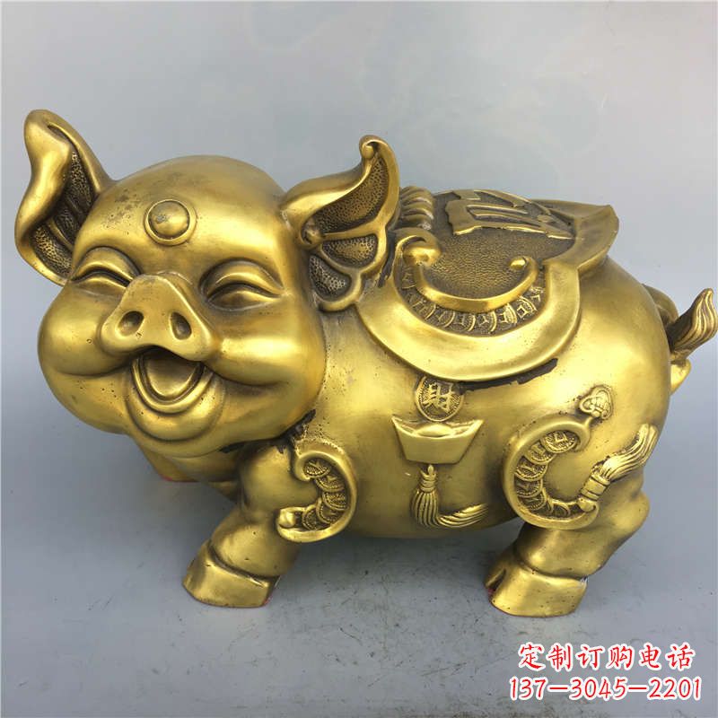 贵州招财卡通猪铜雕-企业商场美陈动物生肖风水雕塑摆件