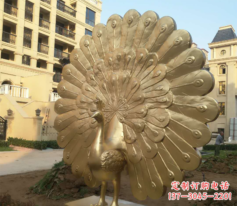 贵州孔雀铜雕塑