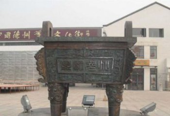贵州铸铜四足方鼎雕塑