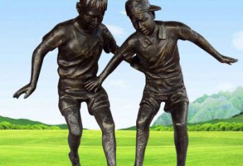 贵州铸铜踢足球的儿童