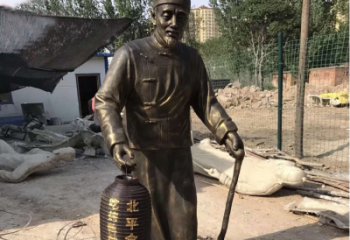 贵州提灯笼的老人铜雕