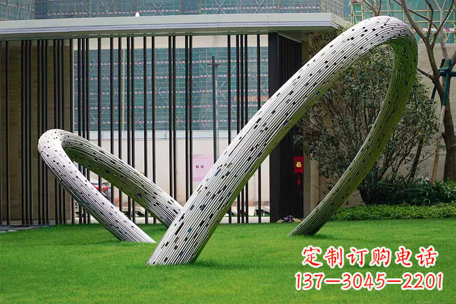 贵州景观雕塑-酒店草坪创意不锈钢圆环景观雕塑