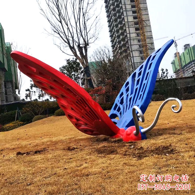 贵州蝴蝶雕塑-不锈钢彩绘门口蝴蝶雕塑